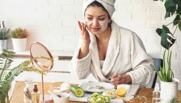 Hindari Penggunaan Skincare dengan Kandungan Ini Jika Punya Kulit Berminyak