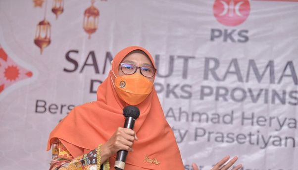 PKS Bantu Jokowi Wujudkan Target 2 Juta Vaksin per Hari, Siapkan Kantor Jadi Lokasi Vaksinasi