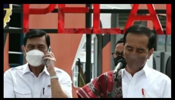 Juru Bicara Kemenko Marves Angkat Suara Soal Luhut Terima Telpon Saat Jokowi Berpidato: Itu Telpon dari …