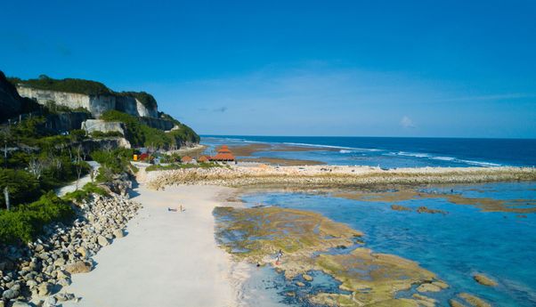 Luar Biasa! Inilah Keindahan Tersembunyi Pantai Melasti di Ungasan Bali