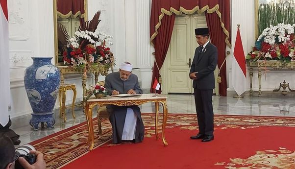 Presiden Jokowi Terima Kunjungan Grand Syekh Al-Azhar Ahmed Al Tayeb di Istana Merdeka