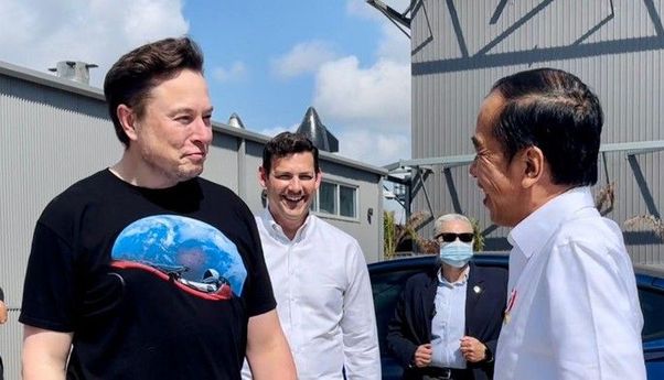 Jangan Kaget Segini Harga Kaus Oblong Dipakai Elon Musk Saat Menemui Presiden Jokowi
