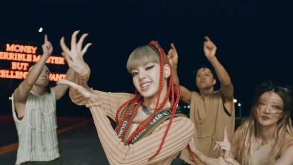 Rambut Kepang di Video Musik 'Money' Dikecam, Lisa BLACKPINK Minta Maaf