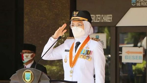 Pasutri Penguasa Probolinggo, Puput Tantrian-Hasan Aminuddin Kena OTT KPK Kasus Jual Beli Jabatan