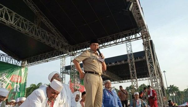 Bak Mengunyah Permen Karet, Pengamat Bongkar Alasan Anies Buang 212