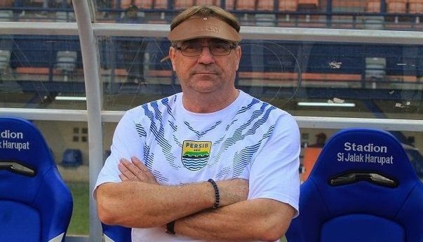 Rahasia Persib Bandung Tetap Bertahan Meski Kompetisi Tidak Berjalan