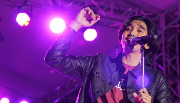 4 Fakta Duta Sheila On 7 Sebagai Vocalis Tajir yang Low Profile