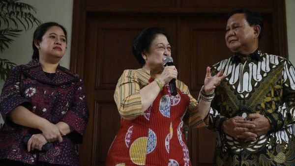 Desmond Nilai Pertemuan Ketum Gerindra dan PDIP Sia-sia: Sudah Banyak Megawati Bohongi Prabowo
