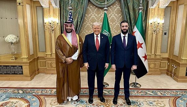 Trump Resmi Cabut Sanksi Ekonomi AS terhadap Suriah