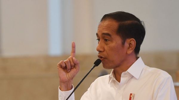Berita Terkini: Jokowi Ingatkan Menkes Agar Tak Bertele-Tele Beri Bantuan Corona