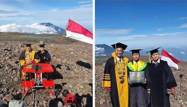 Bikin Iri, Sebuah Perguruan Tinggi Asal Jambi Adakan Prosesi Wisuda di Puncak Gunung Marapi