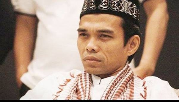 Ada Fitnah Ustadz Abdul Somad Sering Masuk Gereja, Felix Siauw: “Memang Ga Fitnah, Ga Makan”