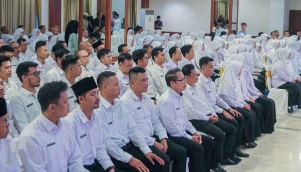 Wali Kota Bogor Lantik 235 PPPK, Tekankan Integritas dan Dedikasi Pelayanan