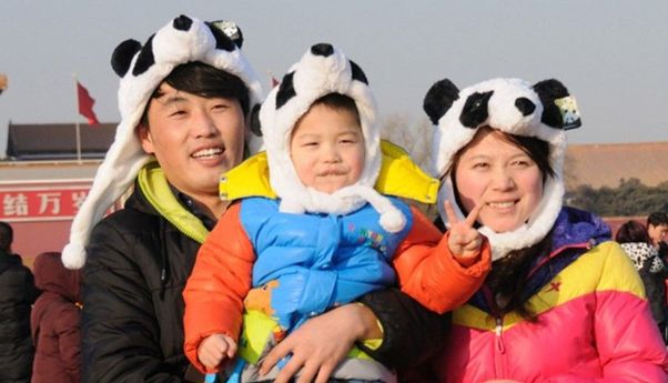 China Bayar Orang Tua Agar Punya Banyak Anak karena Populasi Anak Muda Menyusut