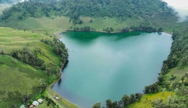 Jalur Pendakian Gunung Semeru Kembali Ditutup akibat Cuaca Ekstrem