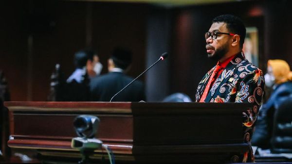 Tanya Seorang Anggota DPD RI Papua Barat Soal Pilpres 2024: Kenapa Tidak Ada Tokoh Ras Melanesia?