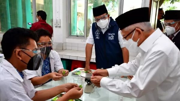 Ratusan Sekolah di DKI Sudah Gelar Pembelajaran Tatap Muka, Wapres Ma'ruf Datangi Ponpes Darunnajah