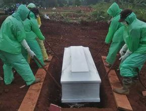 Jasa Sukarelawan FPRB Bantul di Balik Lancarnya Pemakaman Jenazah Covid-19