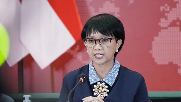 Tak Ada Petinggi AS di Bandara Saat Jokowi Tiba, Rocky Gerung: Menlu Retno Mestinya Dipecat