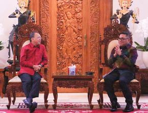 Libatkan Pecalang, Koster Bakal Bentuk Tim Gabungan untuk Tangani Bule Bermasalah di Bali