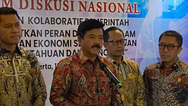 Menko Polhukam Gandeng Interpol Lacak Server Judi Online di Luar Negeri