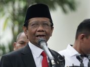 Viral Oknum TNI Terlibat Kekerasan di Kanjuruhan, Mahfud MD Minta Panglima TNI Usut Tuntas