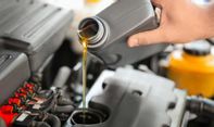 Cek Fakta: Apa Benar Oli Mesin Mobil dapat Kadaluarsa?
