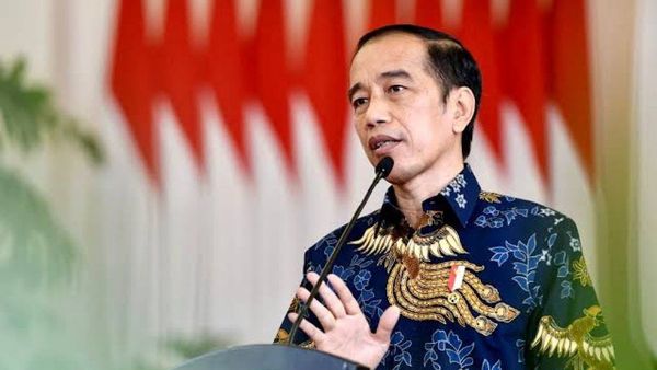 Aneh Jika Hanya Marah tapi Menteri Tak Becus Tak Dipecat, atau Jokowi yang Perlu Diganti?