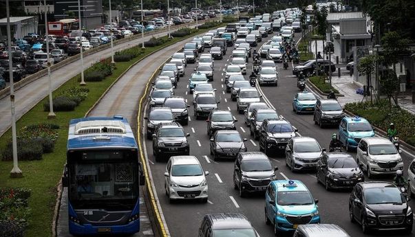 Moda Transportasi Umum Beroperasi dengan Beberapa Catatan Menhub