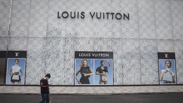 Item Fashion Unik Milik Brand Fashion Louis Vuitton