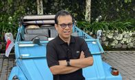 Jokowi Resmi Lantik Nezar Patria sebagai Wamenkominfo Dampingi Budi Arie