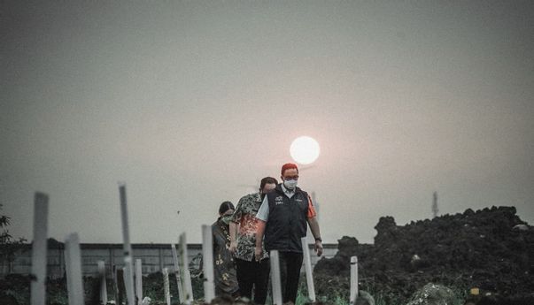 Cerita Anies Baswedan di TPU Rorotan: Dalam Hitungan Hari, Tanah Lapang Jadi Deretan Kuburan yang Banyak