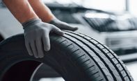 Pengemudi Wajib Tahu! Inilah Ciri Ban Mobil yang Perlu Diganti