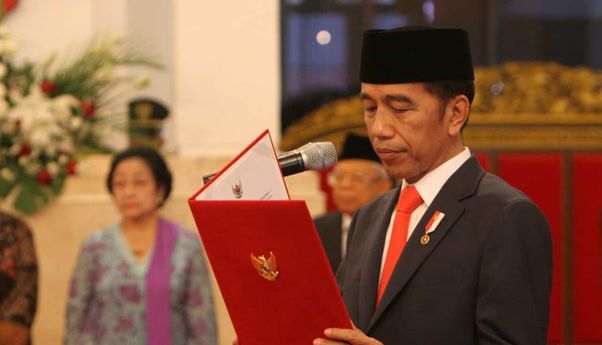 Peringati Hari Pahlawan, Presiden Jokowi Beri Gelar Pahlawan Nasional kepada Tokoh Ini