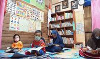 Menginspirasi! Buruh Bangunan di Demak Dirikan Taman Baca untuk Anak-Anak