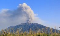 Berita Terkini: Gunung Raung di Jawa Timur Meletus 60 Kali, Masyarakat Diimbau Tetap Tenang