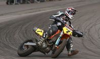 3 Rekomendasi Ban Supermoto Murah, Tampil Kece tanpa Menguras Kantong