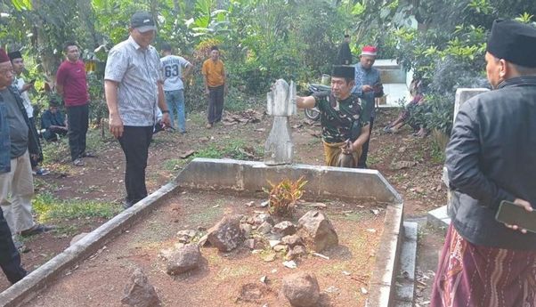 Kerap Jadi Tempat Pesugihan, 31 Makam Keramat Palsu di Petir Serang Dibongkar Warga