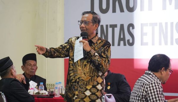 Di Padang Mahfud MD Janji Bakal Perjuangkan UU Masyarakat Hukum Adat
