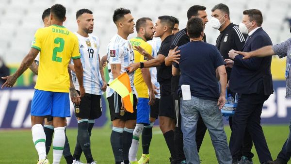 Laga Brasil Vs Argentina Mendadak Dihentikan, Kenapa?