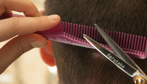 Bocah di China Lapor Polisi karena Kesal dengan Hasil Potong Rambut yang Jelek