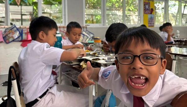 Dinkes Uji Sampel MBG Penyebab Keracunan Ratusan Siswa di SMPN 35 Bandung