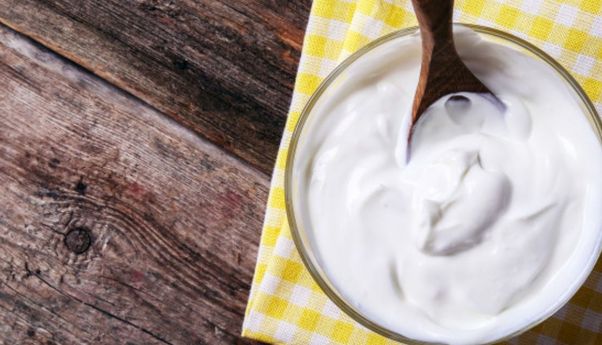 Bunda Wajib Tahu! Tips Memberikan Yoghurt untuk Bayi yang Aman dan Menyehatkan