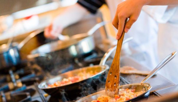 Usaha Artis di Bidang Kuliner yang Didirikan karena Sepi Job saat Pandemi