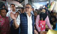 Tinjau Pasar Rakyat, Mendag Zulhas Klaim Harga Bapok Cenderung Turun Mendekati Lebaran 2023