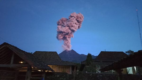 Berita Terbaru di Jogja: Masyarakat Harus Tahu Bahaya Erupsi Gunung Merapi