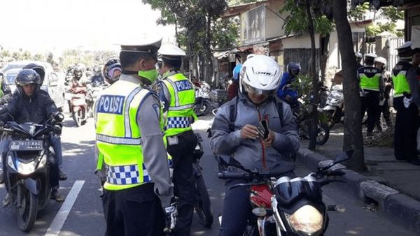 Laporan Razia PSBB Bekasi: Ribuan Orang Terjaring dalam 2 Hari, Banyak yang Tak Pakai Masker