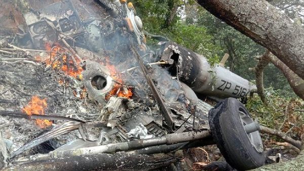 Panglima Militer Bersama Istri Tewas dalam Kecelakaan Helikopter, 13 Orang Tewas 1 Selamat