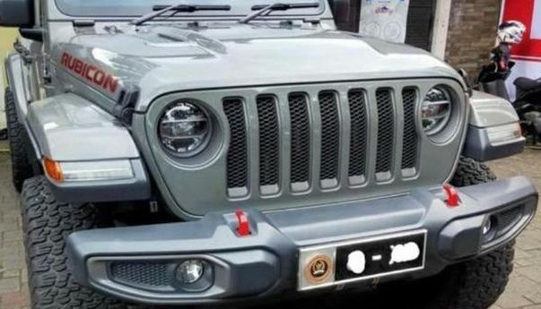 Foto Mobil dengan Pelat Nomor Kendaraan Khusus Anggota DPR Beredar, Benarkah?