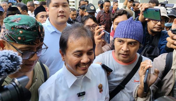 Roy Suryo hingga Amien Rais Datangi UGM, Pertanyakan Keaslian Ijazah Jokowi